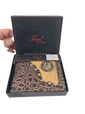 NEW Tems Collection Handcrafted Wallet Star Concho & Embossed Leather Design